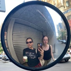 Meet your Posher, Aina